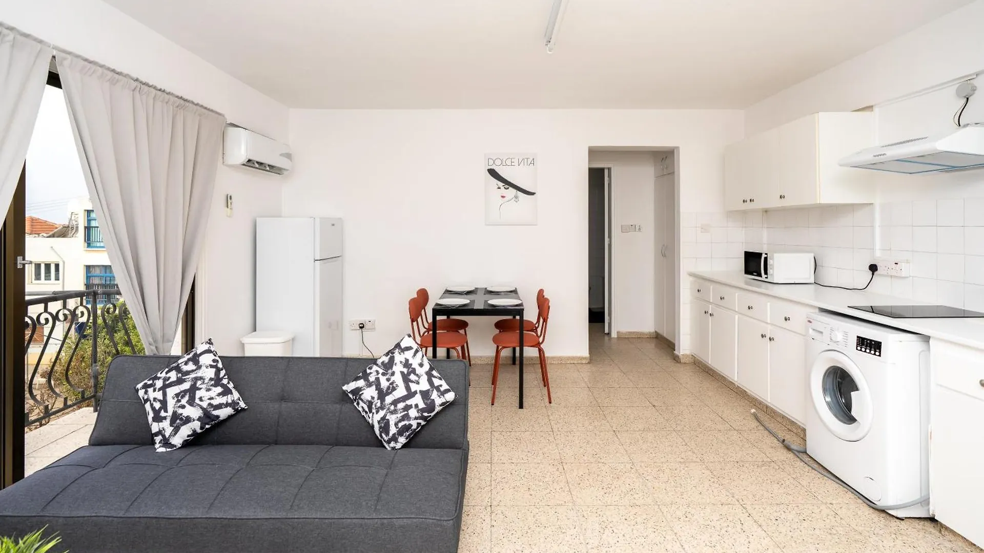Ayia Napa The Square Apartment 710