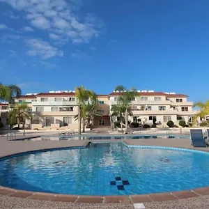 Nissi 3 Pool Access Garden Айя-Напа
