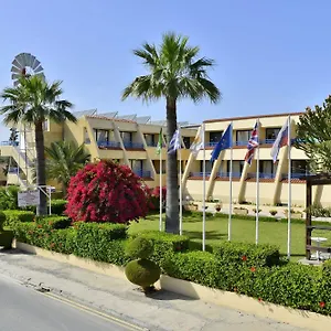 3* מלון דירות Napa Apts